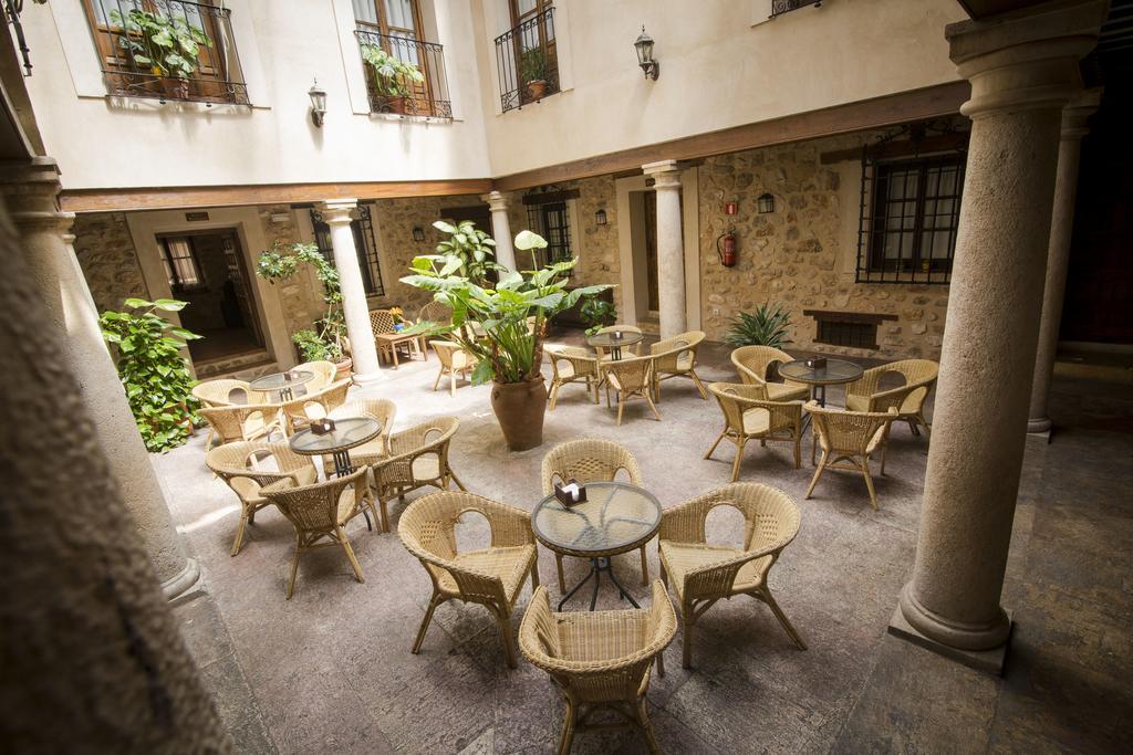 Hospederia Real Casona La Beltraneja Otel Belmonte  Dış mekan fotoğraf